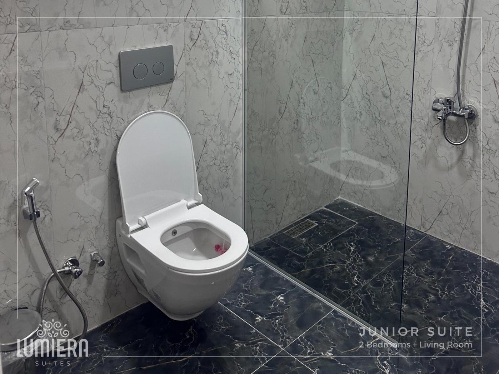 Lumiera Apartment *